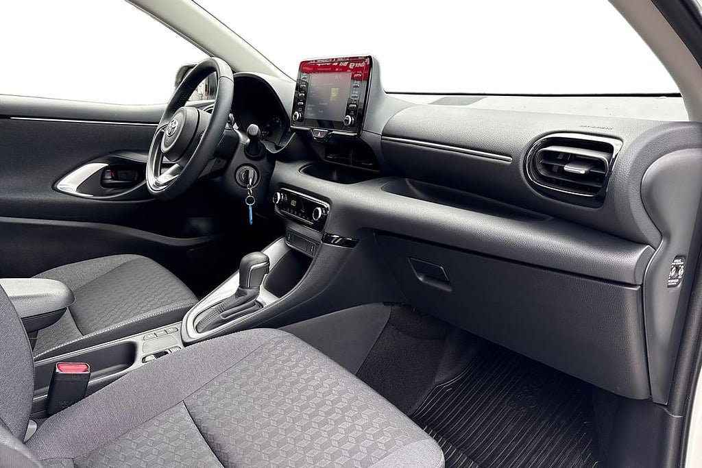 Vehicle Image 7