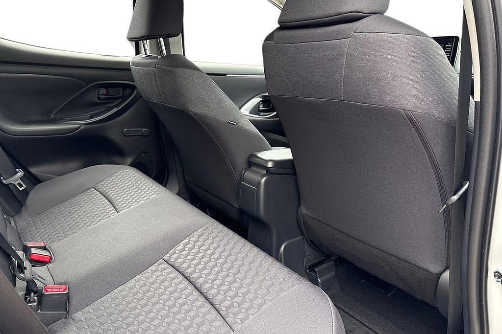 Vehicle Image 9