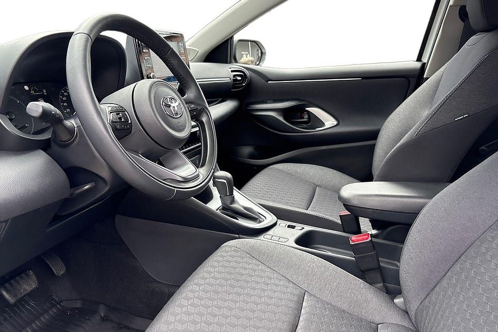Vehicle Image 14
