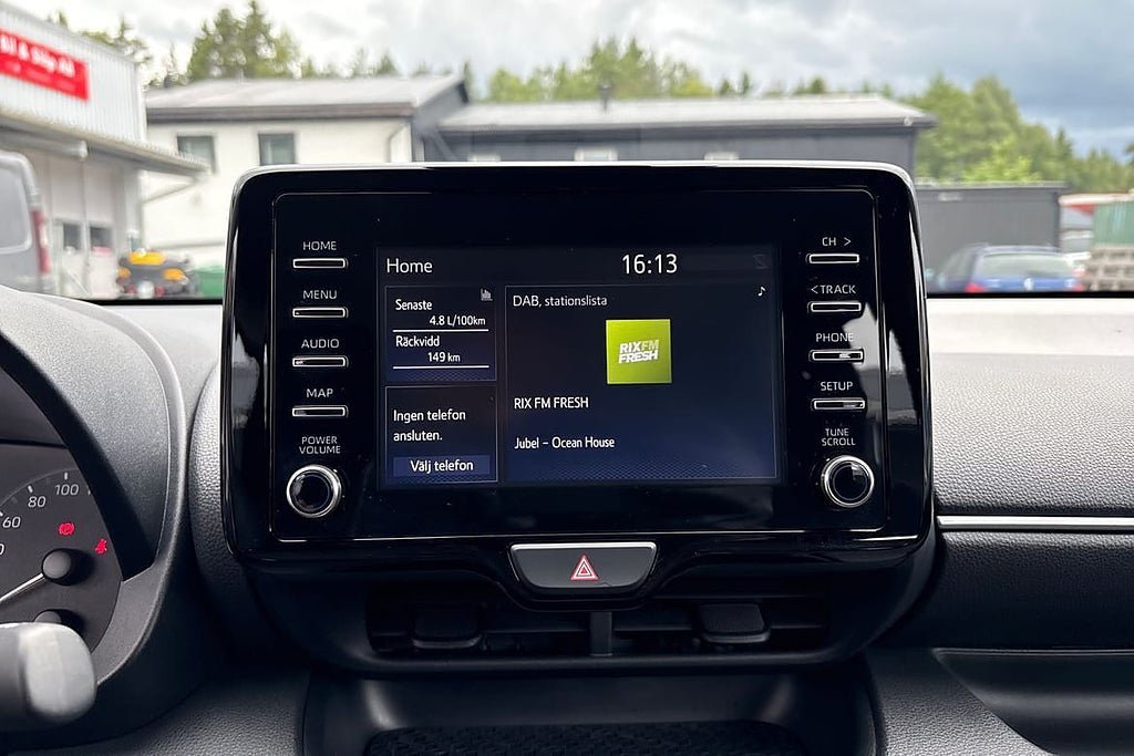 Vehicle Image 15