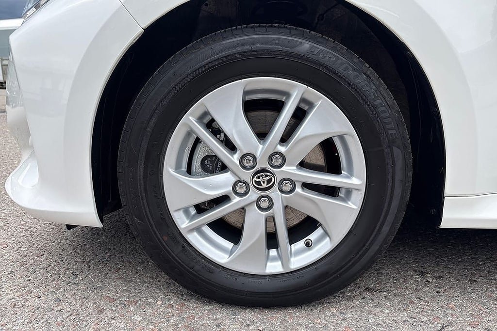 Vehicle Image 17