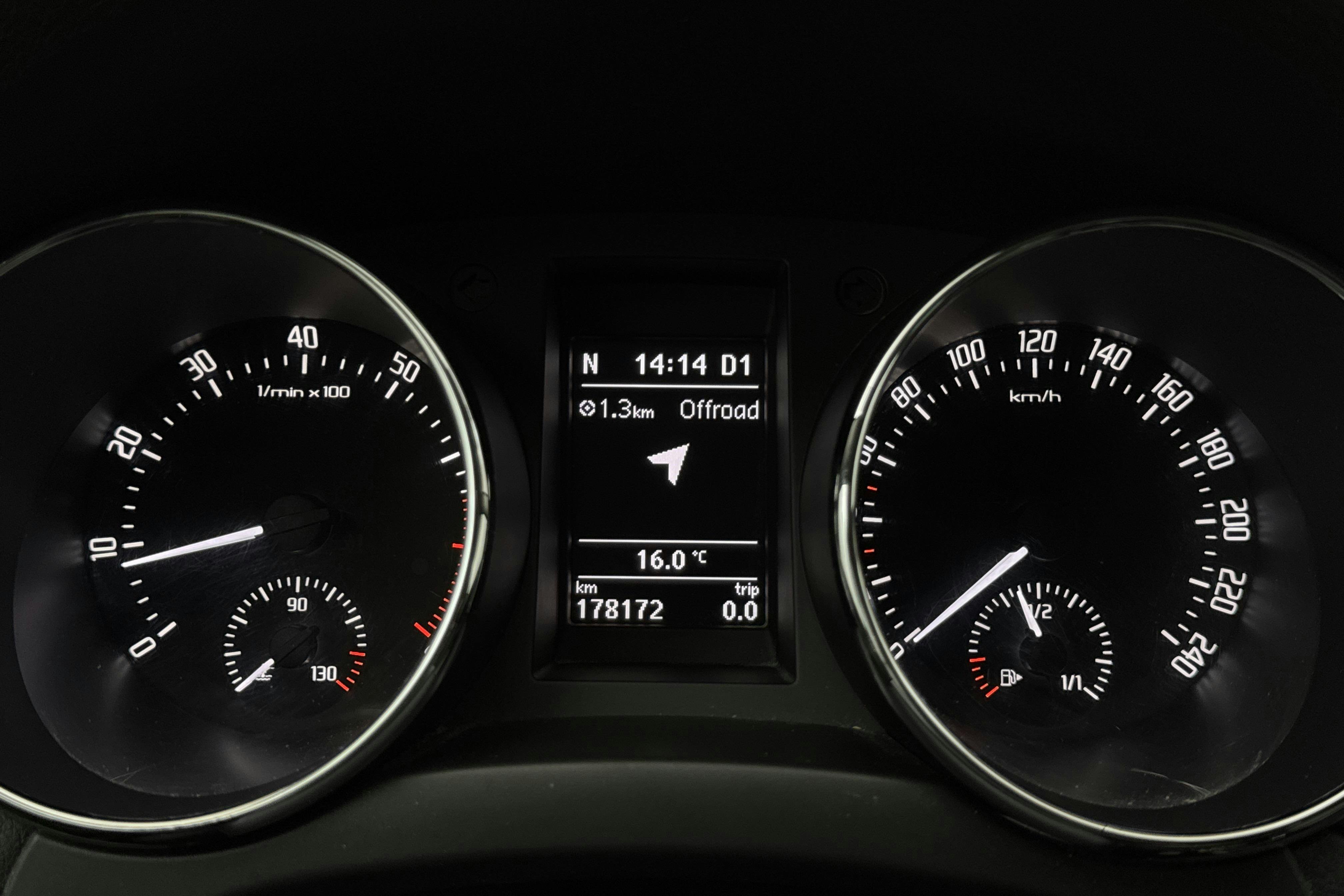 Vehicle Image 10