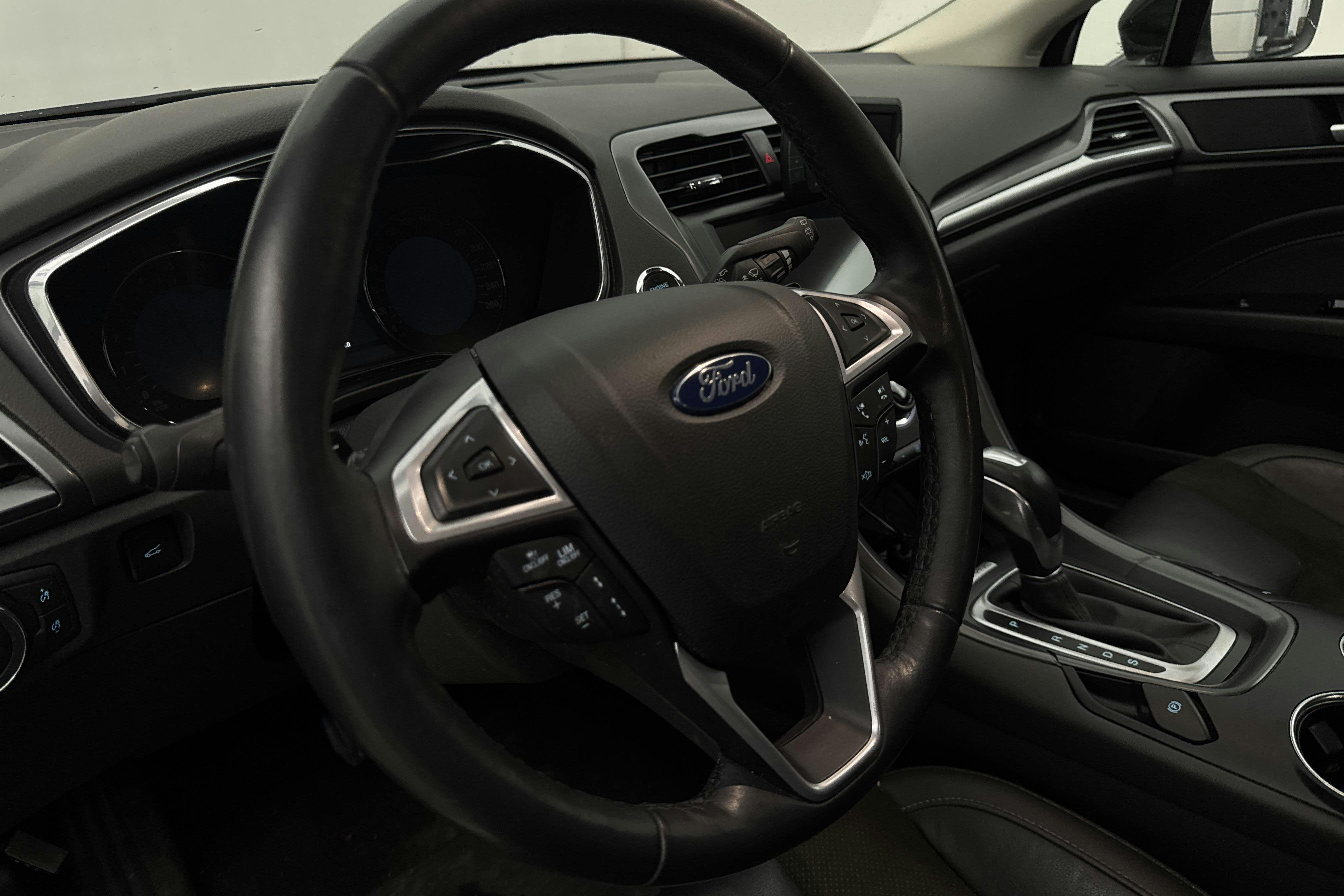 Vehicle Image 14