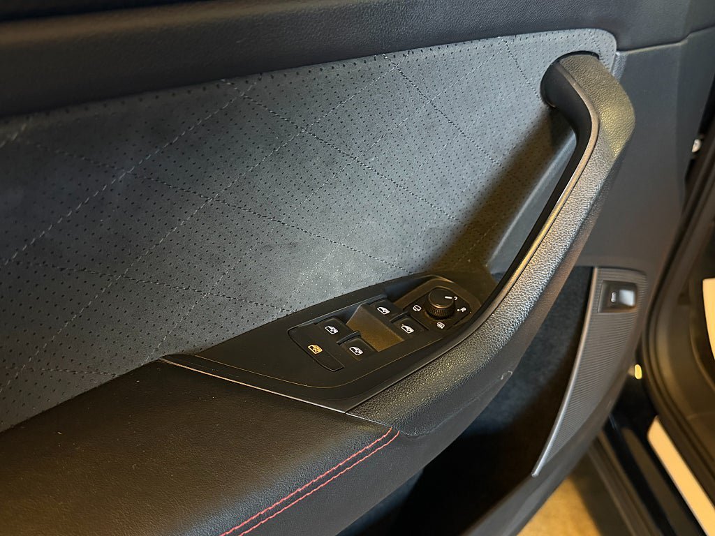 Vehicle Image 26