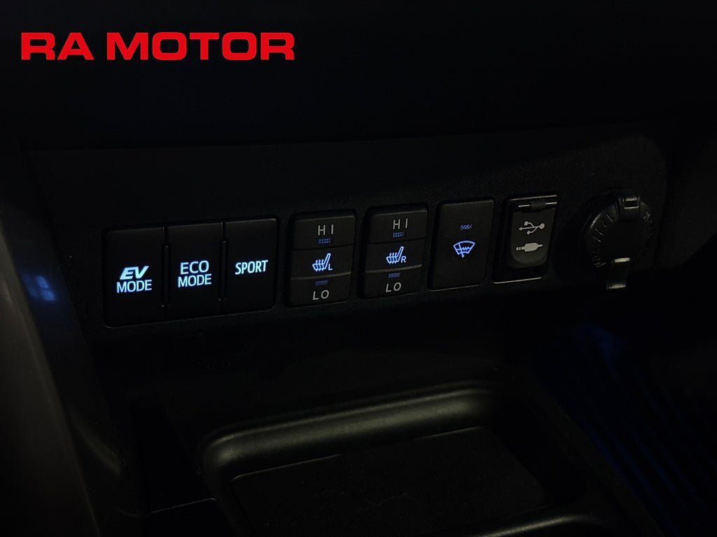 Vehicle Image 22