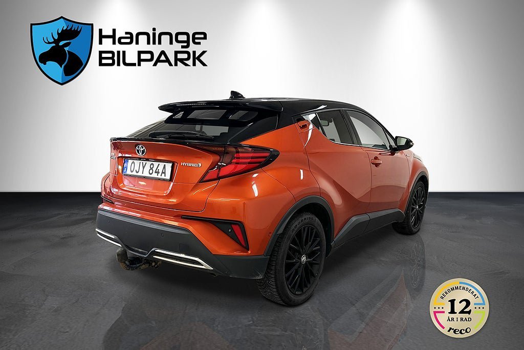 Vehicle Image 8