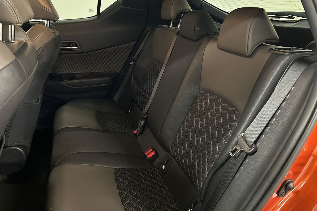 Vehicle Image 19
