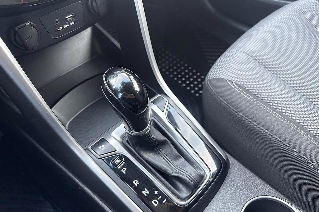 Vehicle Image 19