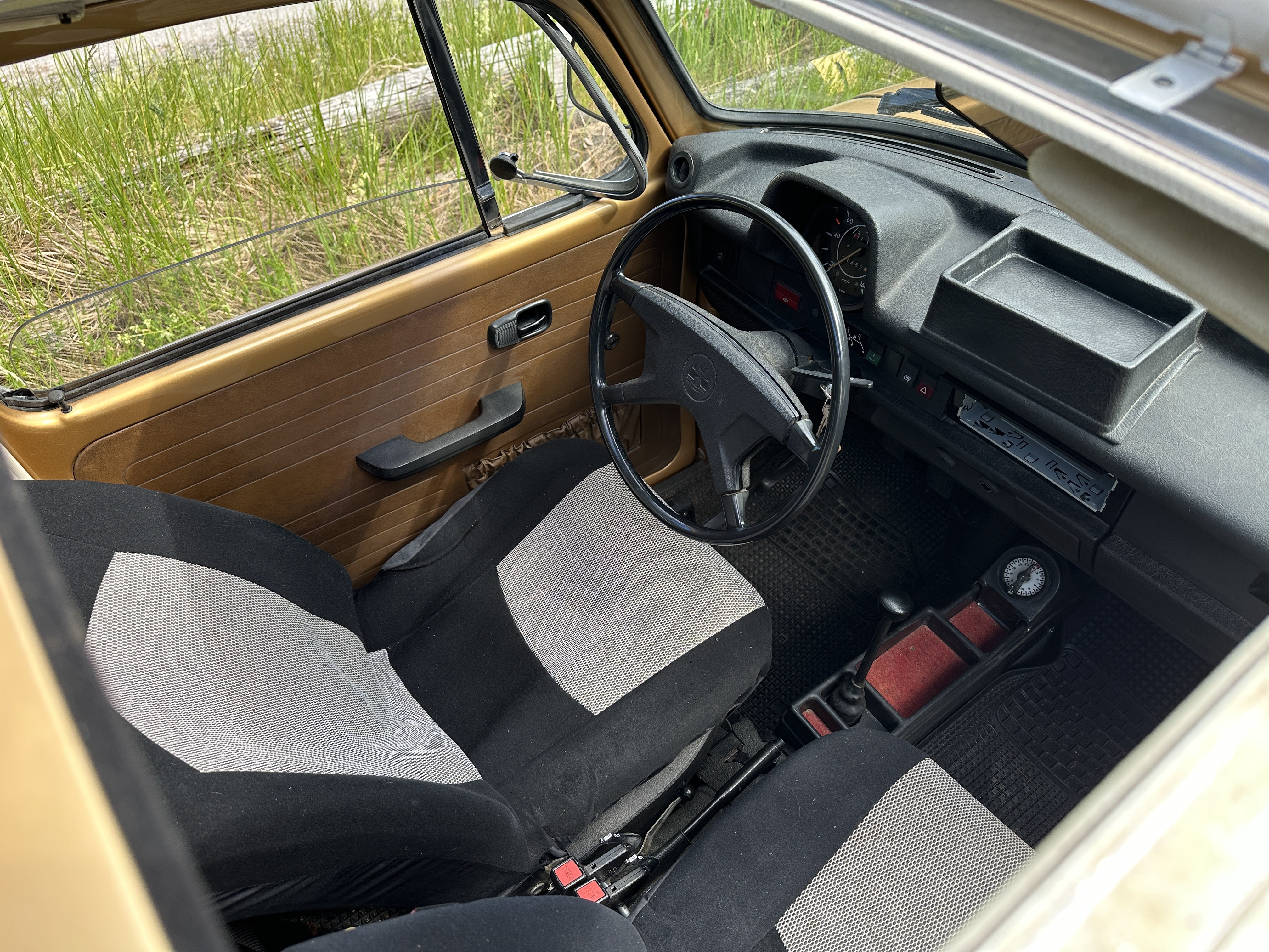 Vehicle Image 42