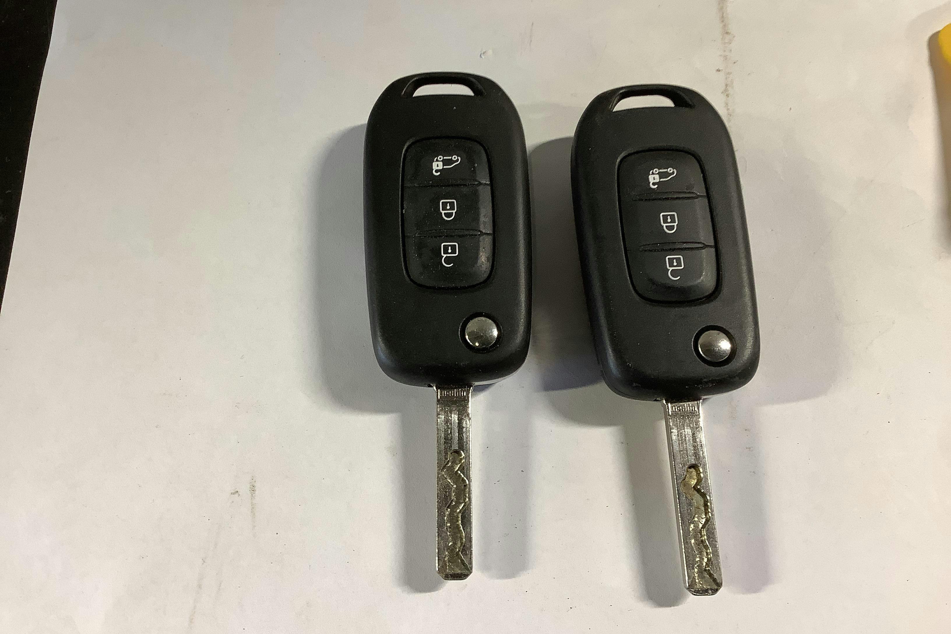 Vehicle Image 16