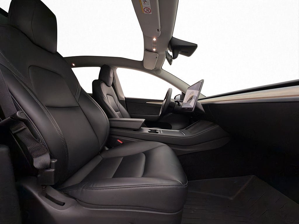 Vehicle Image 30