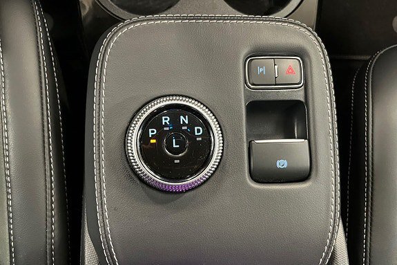 Vehicle Image 29