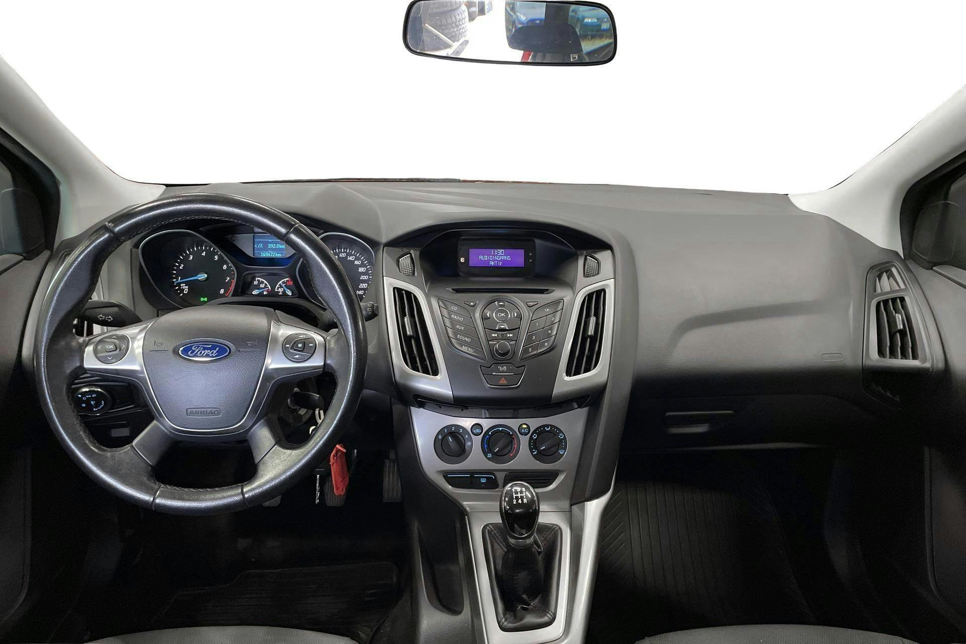 Vehicle Image 6
