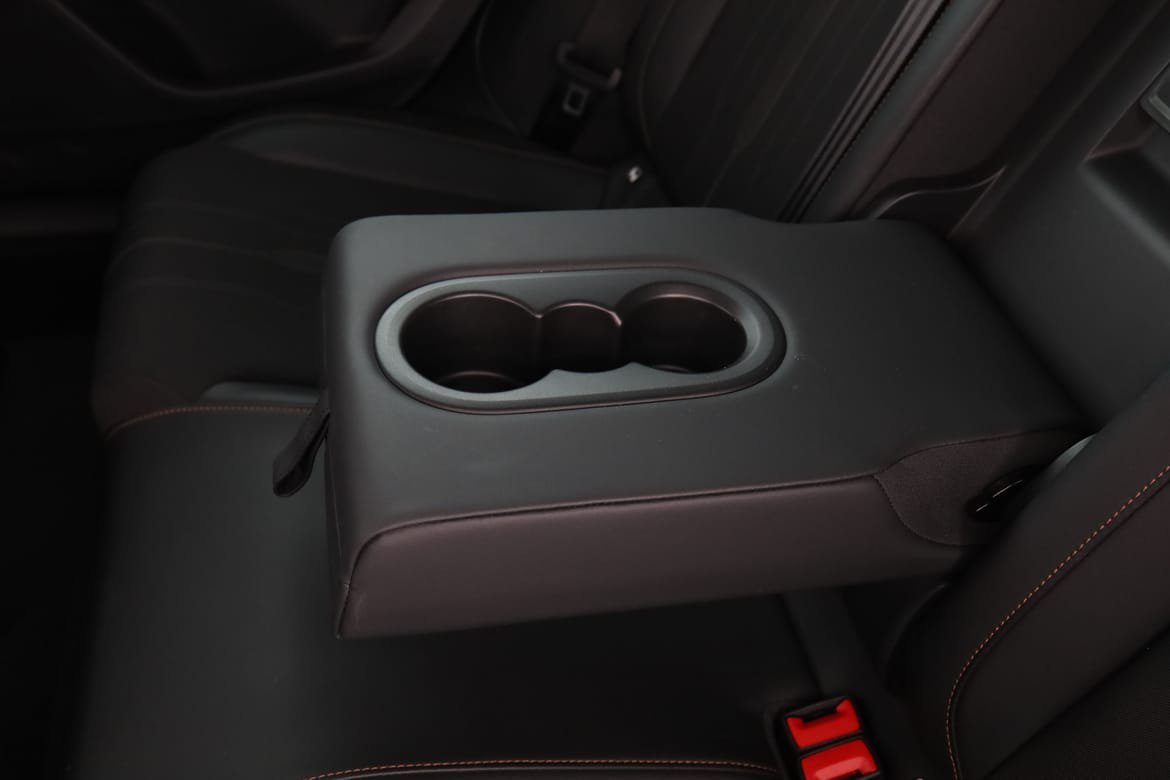 Vehicle Image 38