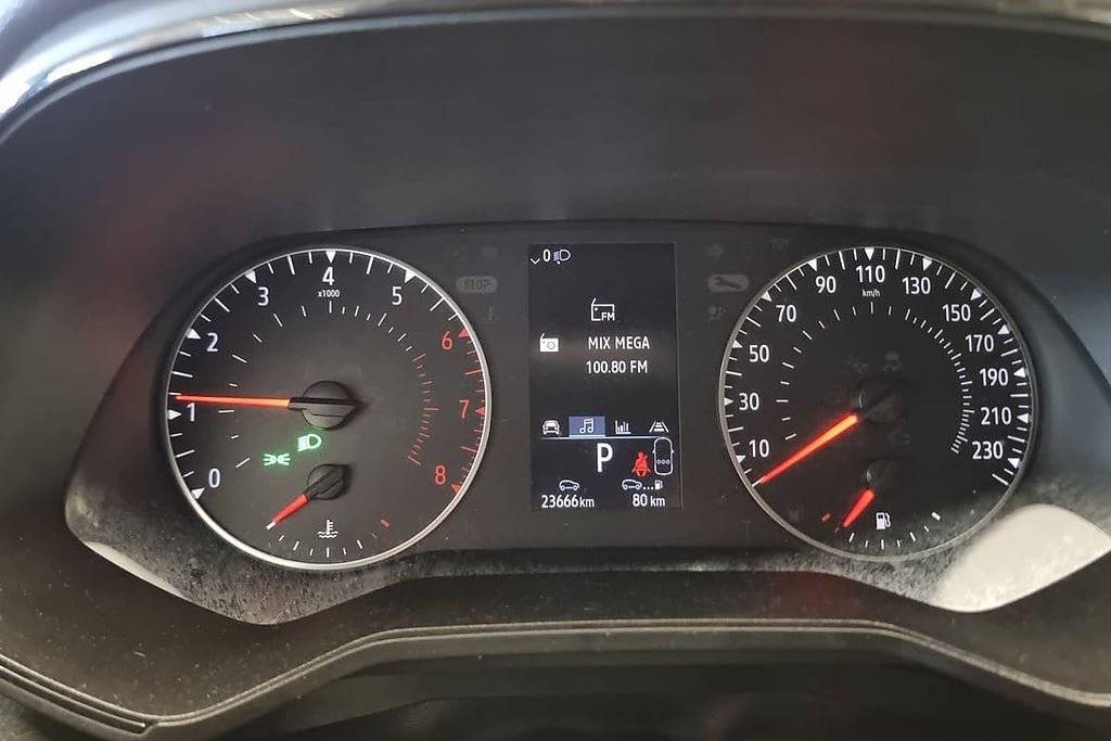 Vehicle Image 16