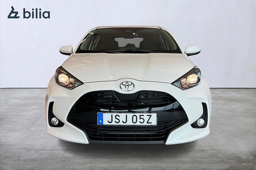Vehicle Image 6