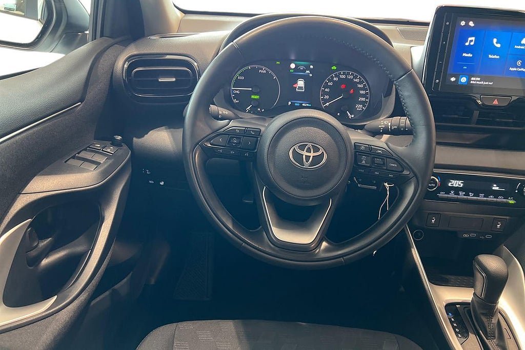 Vehicle Image 11