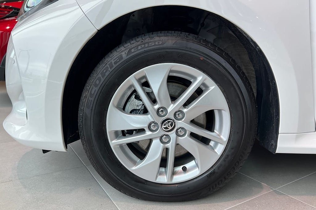 Vehicle Image 17
