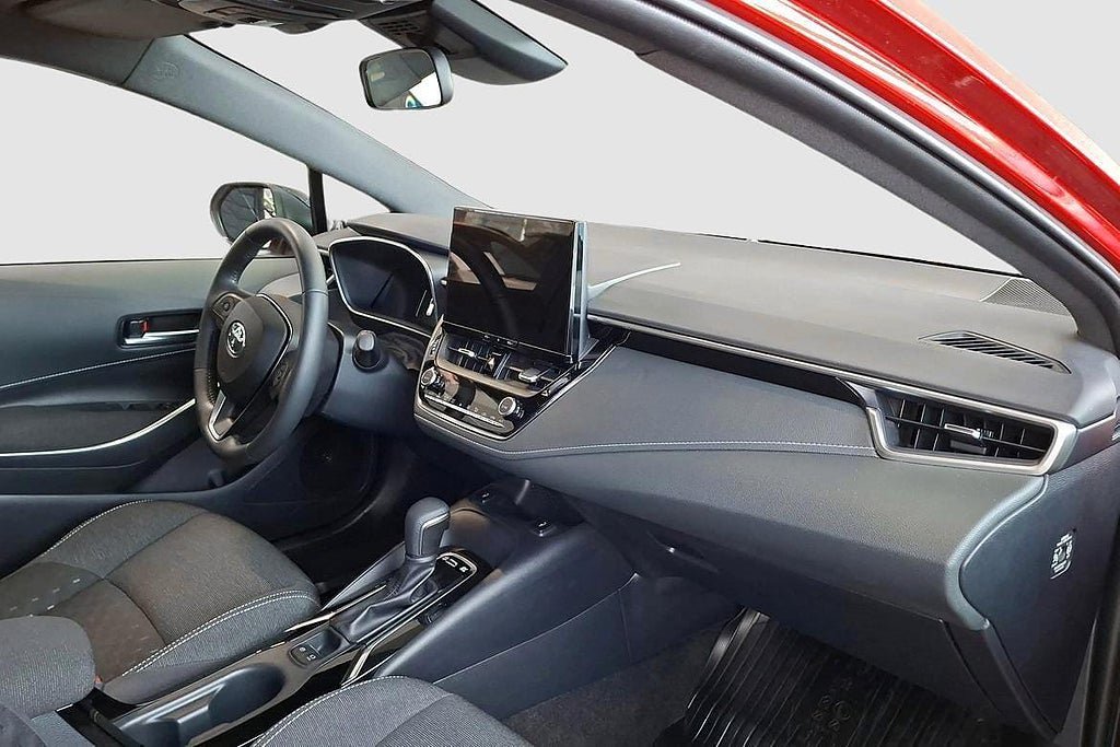 Vehicle Image 8