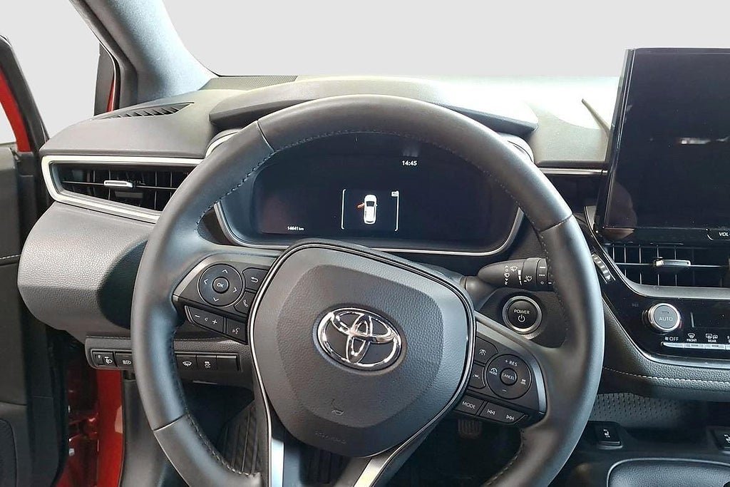 Vehicle Image 11