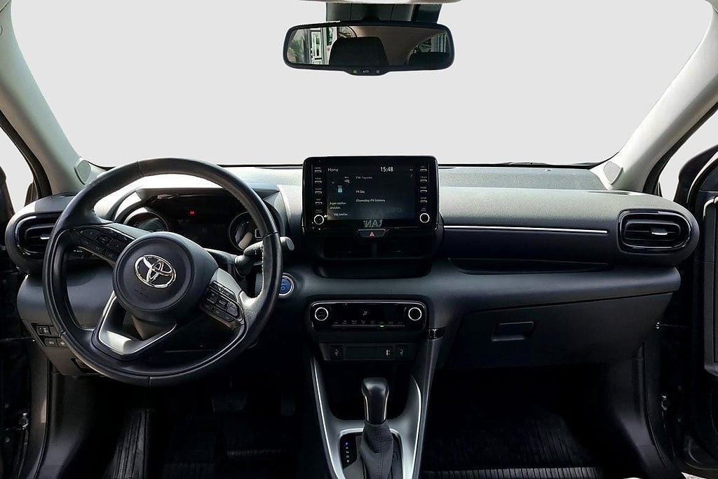 Vehicle Image 11