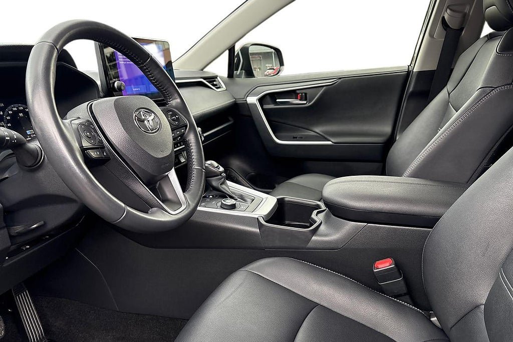 Vehicle Image 14