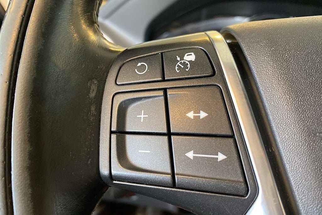Vehicle Image 28