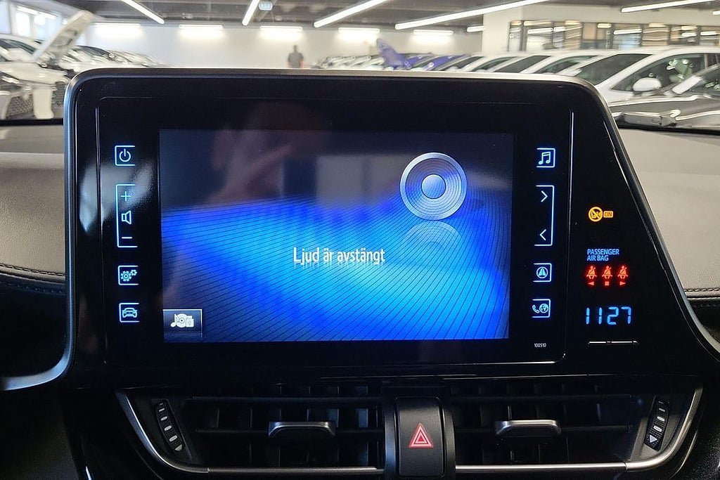 Vehicle Image 15