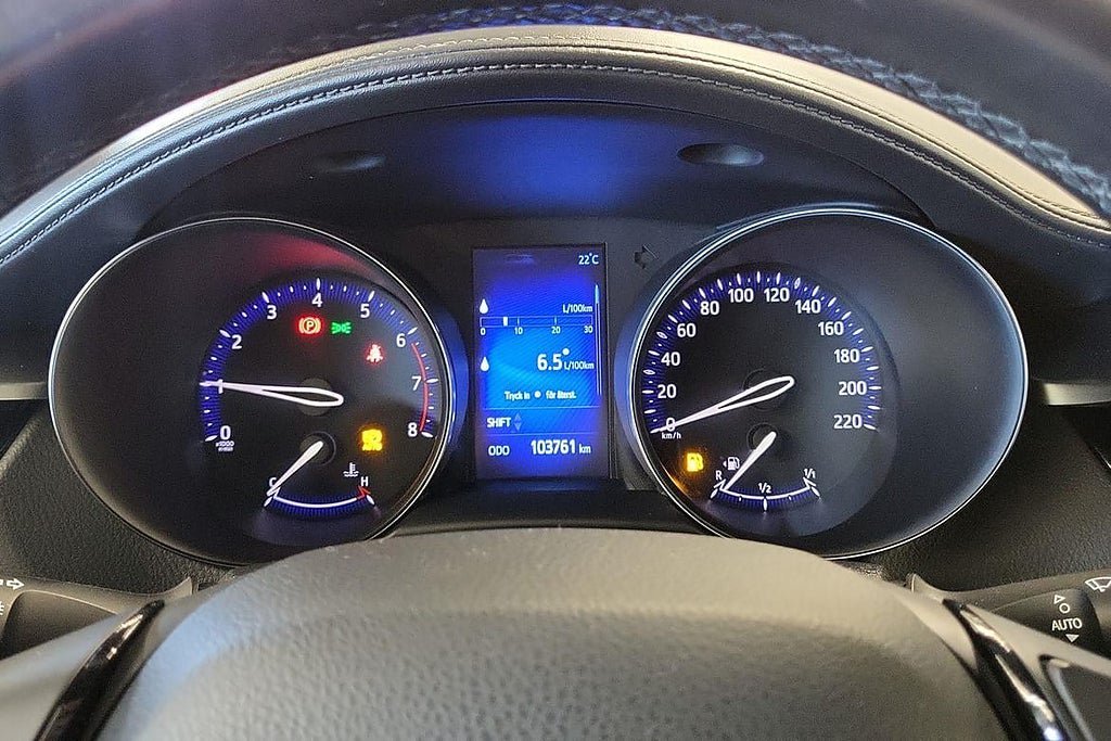 Vehicle Image 16