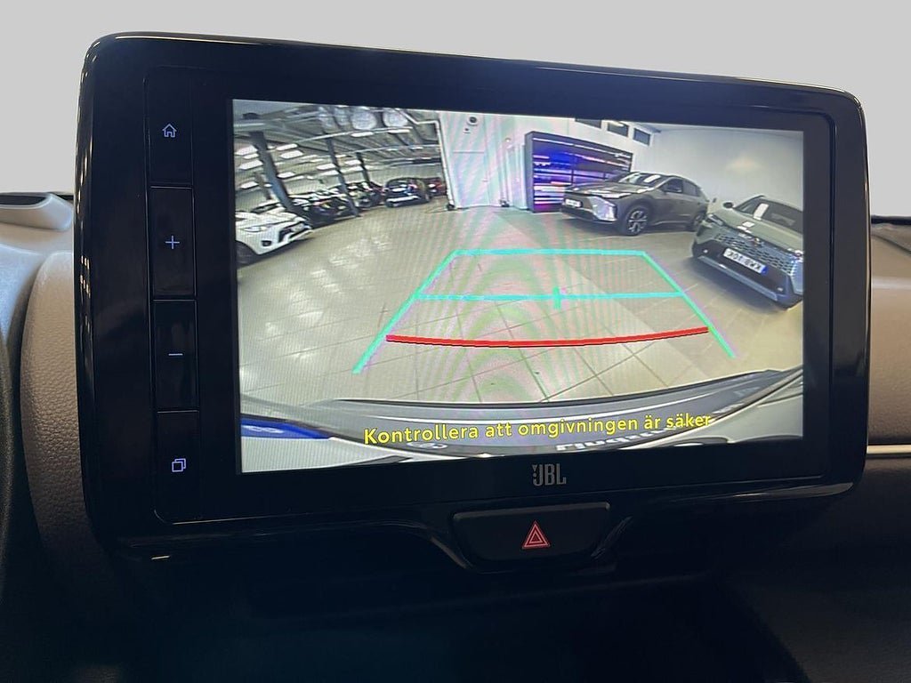 Vehicle Image 17