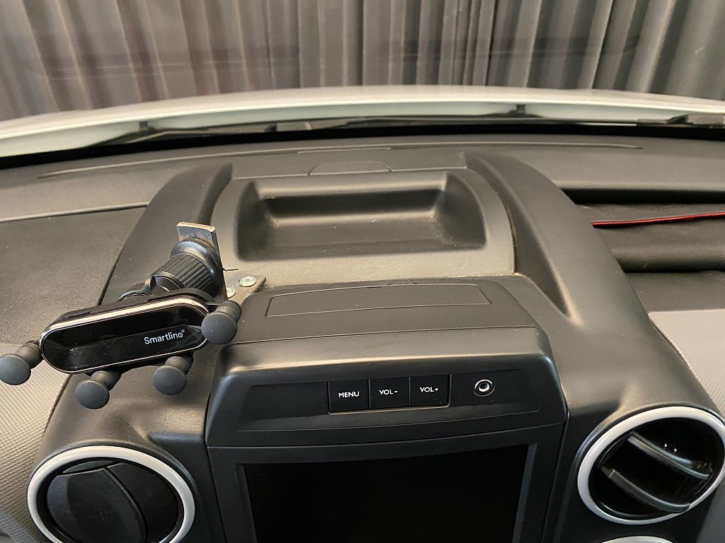 Vehicle Image 27