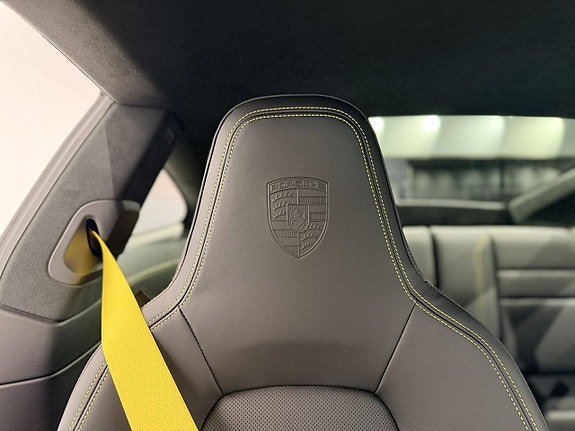 Vehicle Image 38