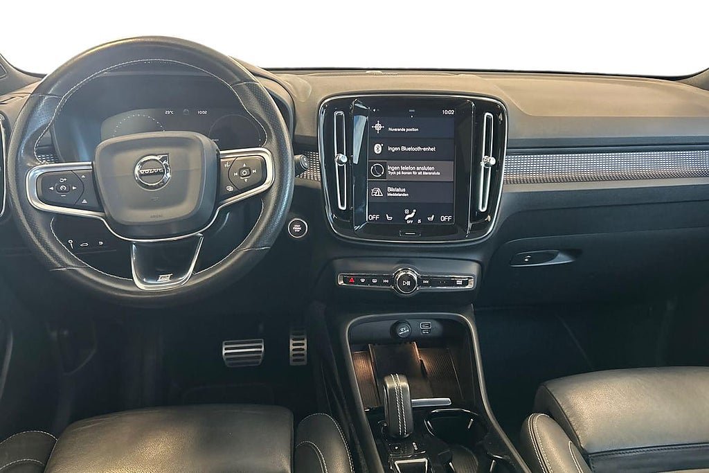 Vehicle Image 10