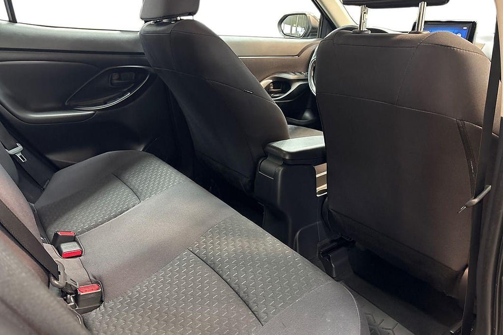 Vehicle Image 9