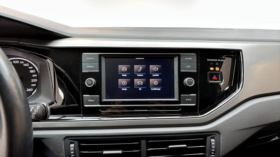 Vehicle Image 9