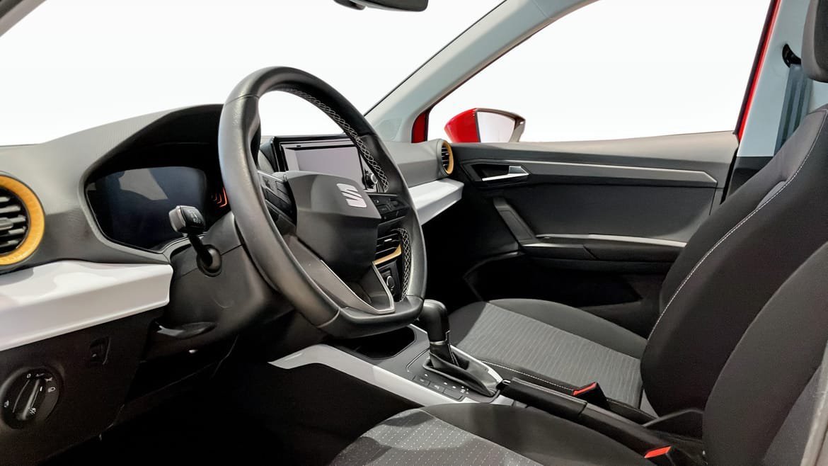 Vehicle Image 7