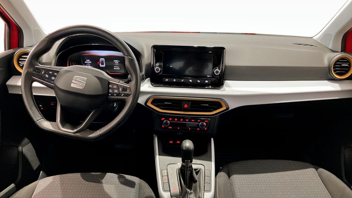 Vehicle Image 10