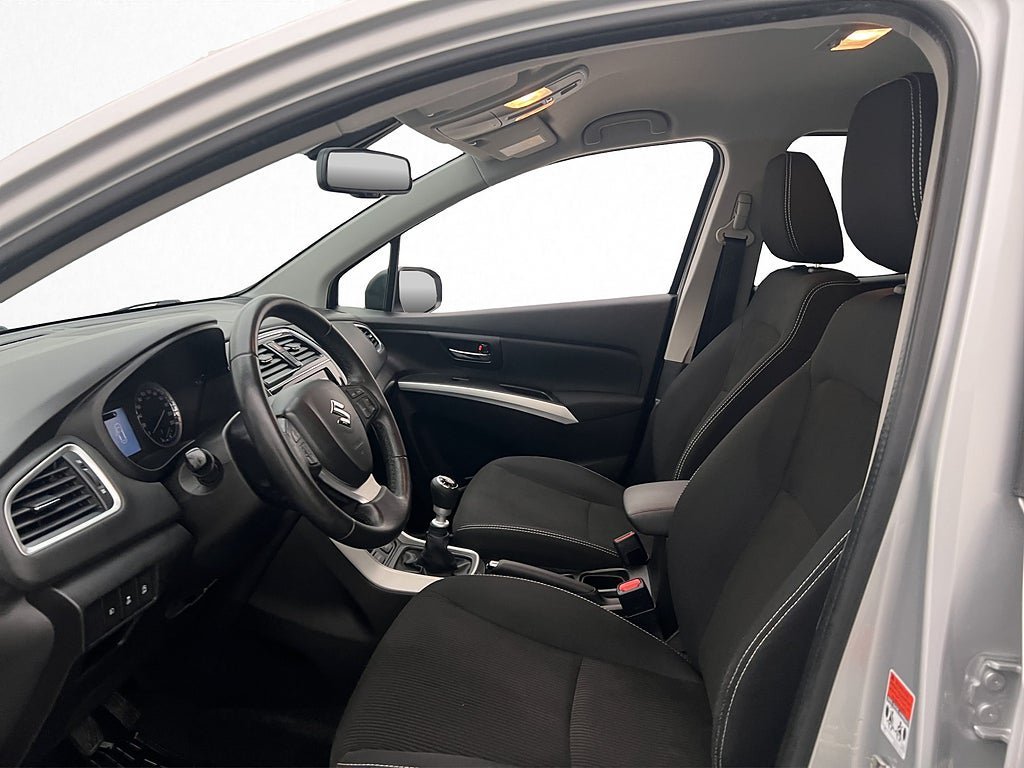 Vehicle Image 13