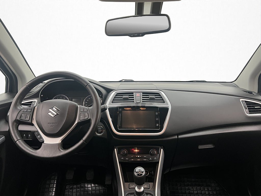 Vehicle Image 16