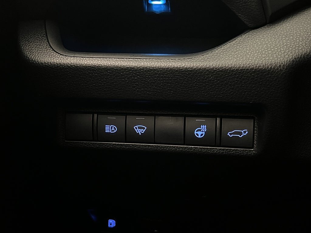 Vehicle Image 24
