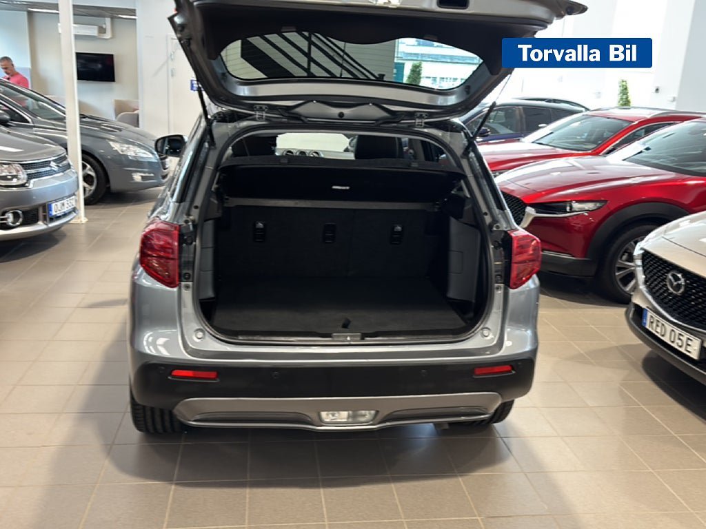 Vehicle Image 14