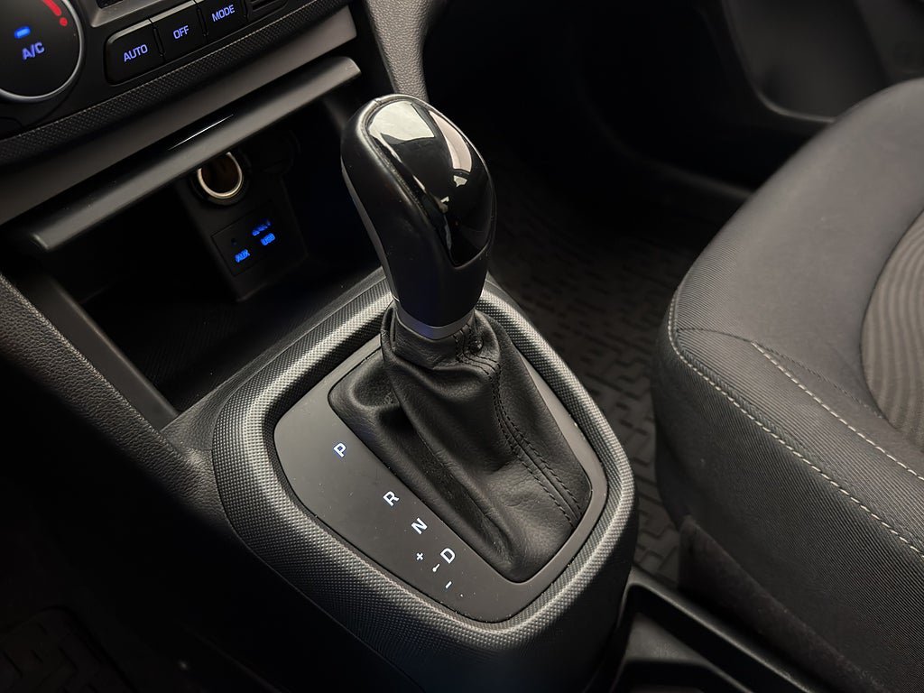 Vehicle Image 18