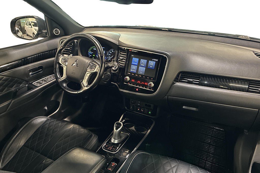 Vehicle Image 15