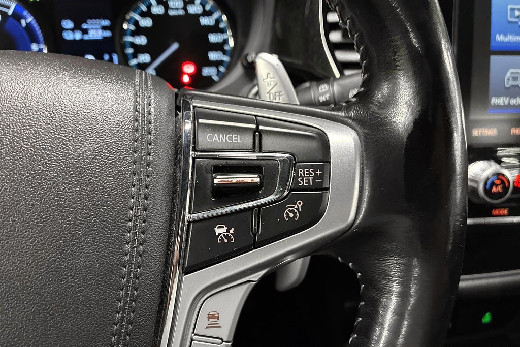 Vehicle Image 24