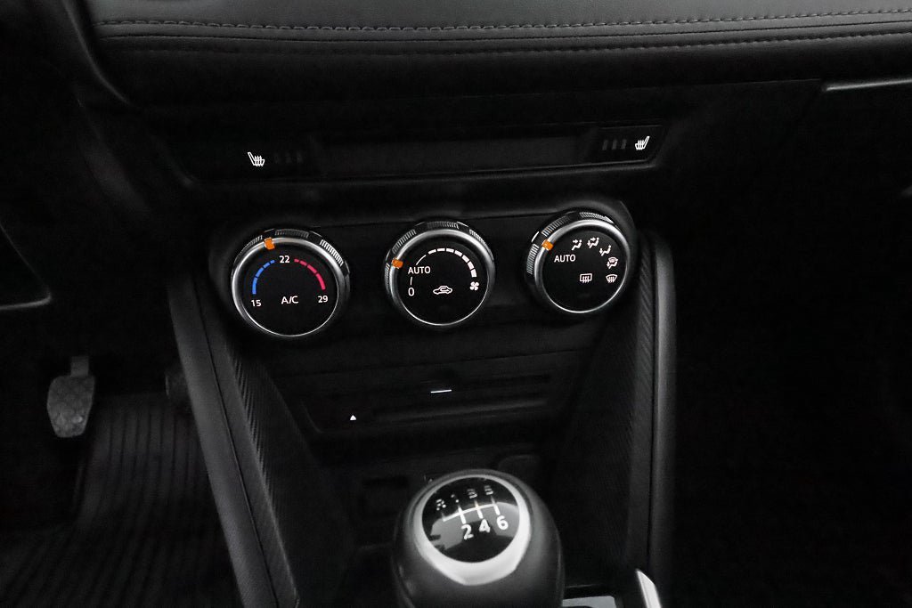 Vehicle Image 17