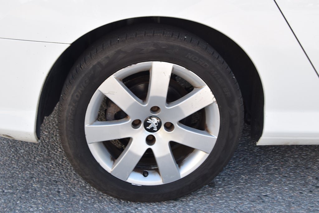 Vehicle Image 21