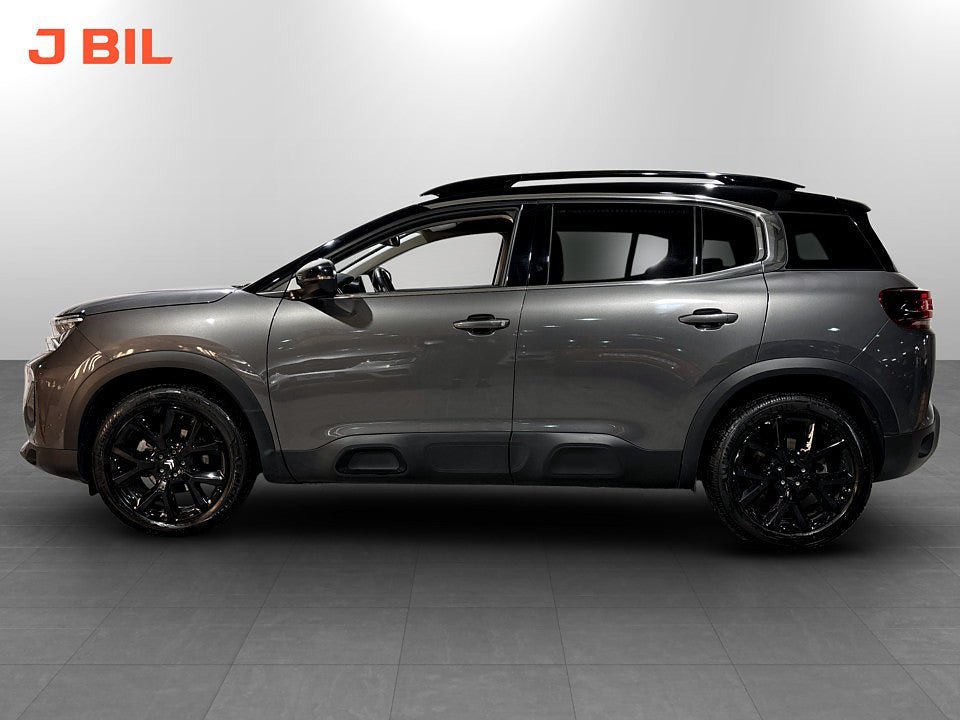 Vehicle Image 13