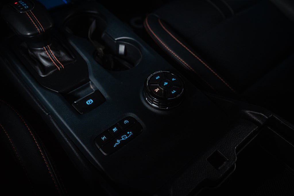 Vehicle Image 28