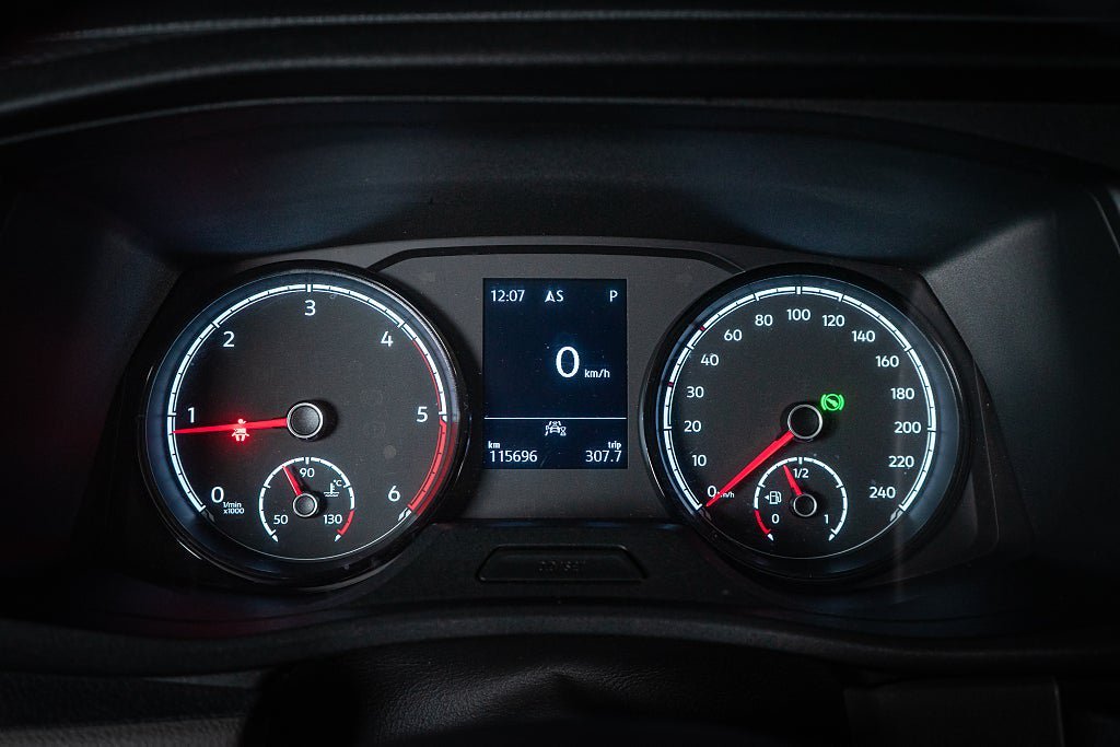 Vehicle Image 25