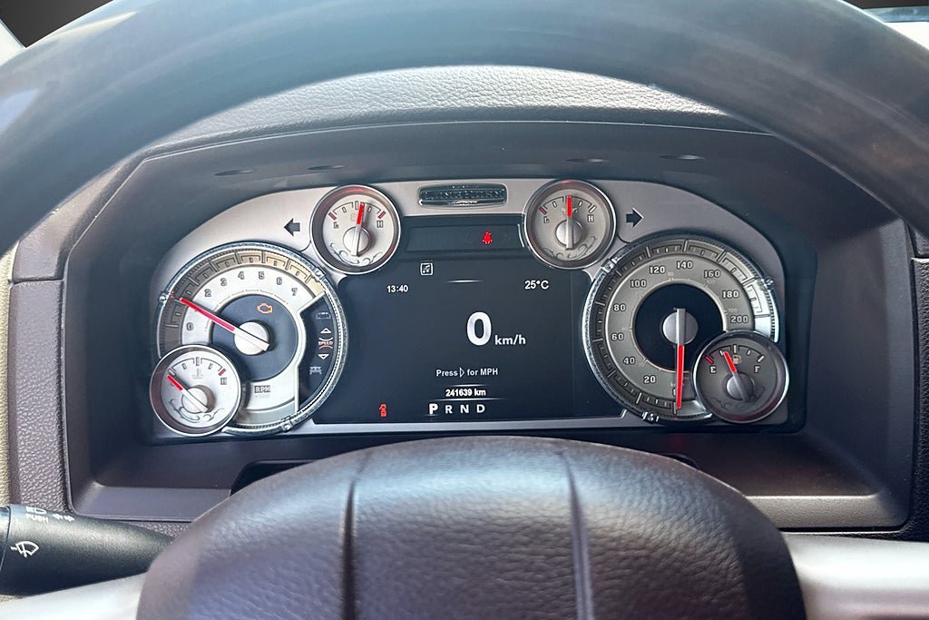 Vehicle Image 17